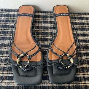 ANGEL ALARCON Shoes Spain Strappy Black Leather & Gold Size 38/7.5 Low Heel #545